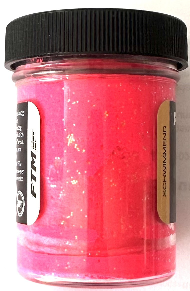 forellenteig-angelteig-fuer-forelle-troutbait-pink-knoblauch-mit-glitter-schwimmend-2