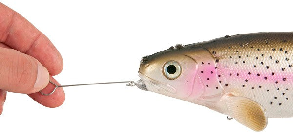 Leurre souple Iron Claw AT Lure 15,5 cm 62 grammes avec profondeur de nage réglable décor poisson blanc