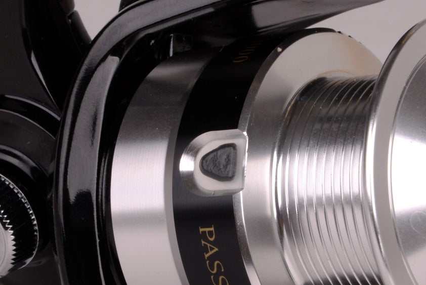 Moulinet de pêche Spro PASSION 3000 avec frein avant, capacité de ligne 250 mètres 0,20 mm